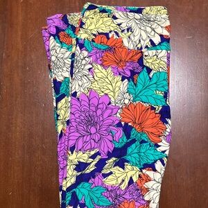 LuLaRoe TC Leggings V04